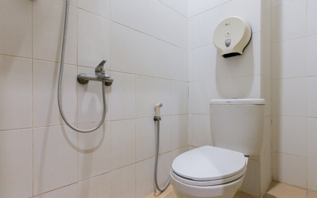 RedDoorz near Taman Flora Bratang Surabaya