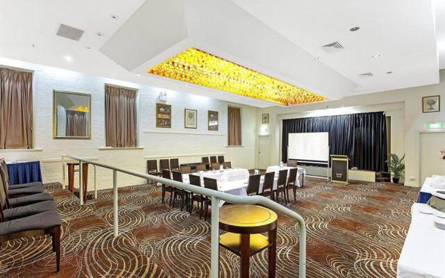 Mercure Maitland Monte Pio