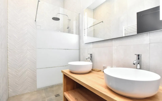 Quiet Apartment - 3br/8p - Nation