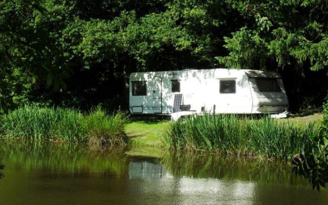 Acorn Lake Fishing and Caravans
