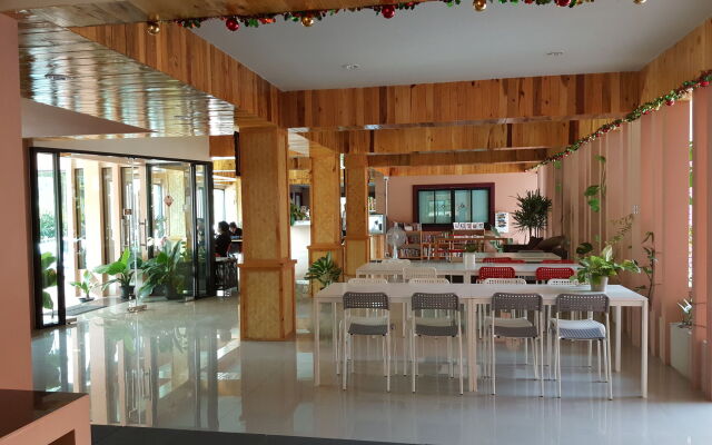 Juntima Place at Amphawa