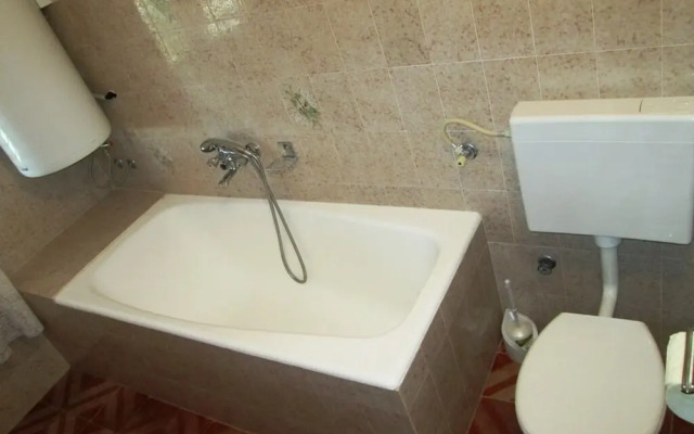 Apartment Roza near Sandy Beach