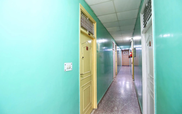 Oyo 15920 Hotel Classic