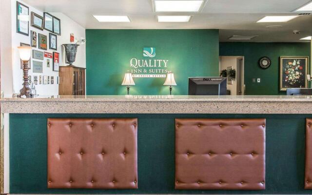 Quality Inn & Suites Escanaba North