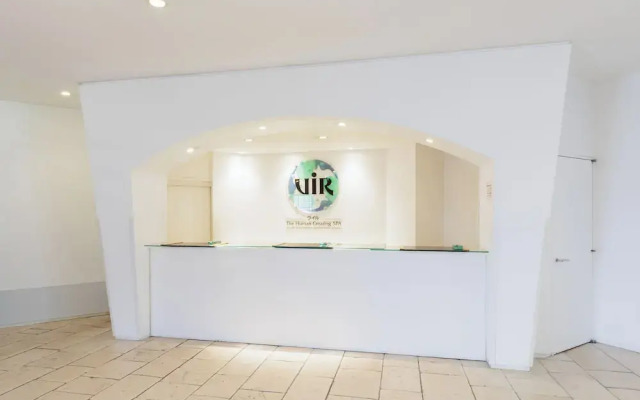 Spa Resort Hawaiians Monolith Tower