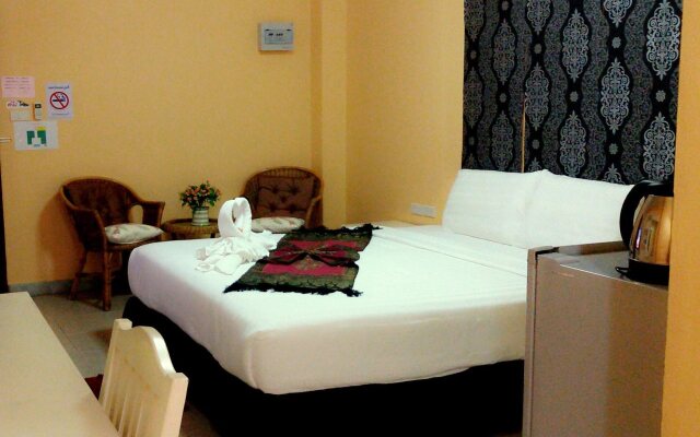 Ploy Puu Residence