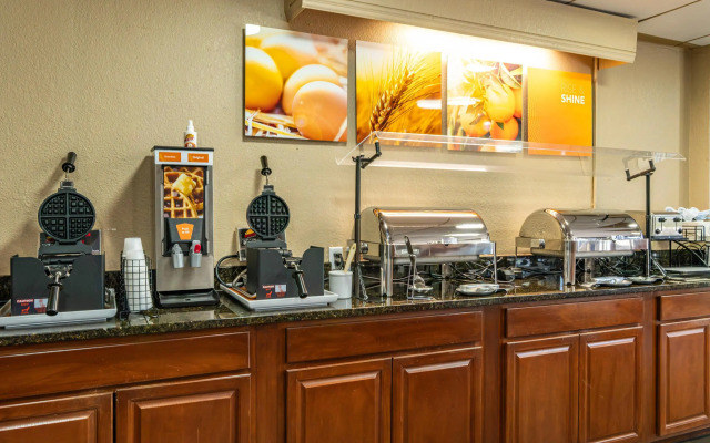 Comfort Inn & Suites Lakeland North I-4