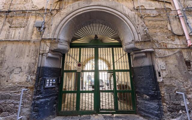 Vico Sedil Capuano 21 - Appartamento 1