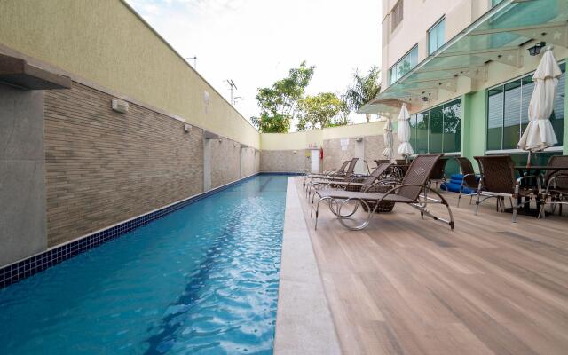 PDE - Aptos em prédio com piscina, perto do Hospital das Clínicas