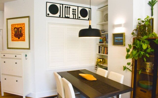 Gorgeous & Serene 1 Bed Abode With Garden