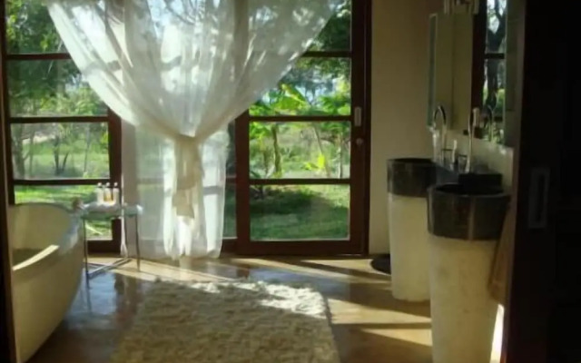 Chuiba Bay Lodge