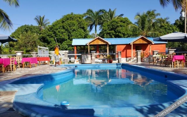 Rollanda Hotel Restaurant