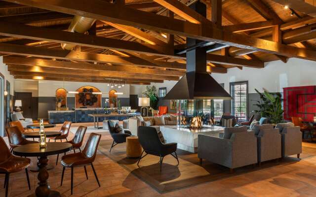 Estancia La Jolla Hotel & Spa