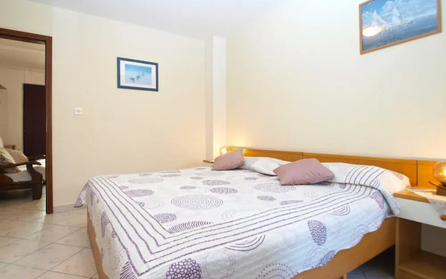Apartment 604