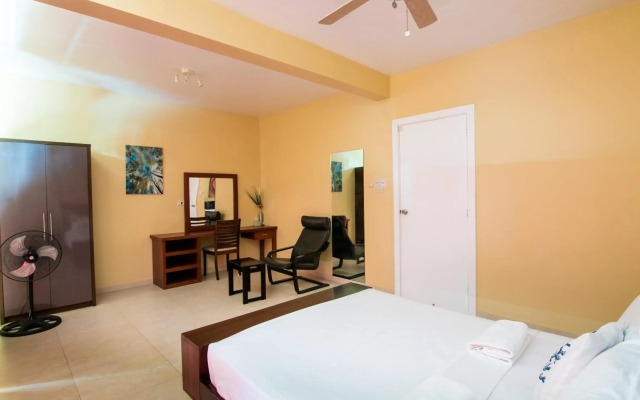 Reef Beach Resort