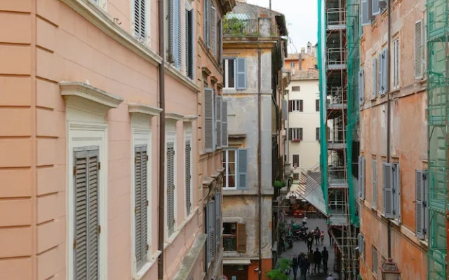 Piazza Navona 5 people - Savelli