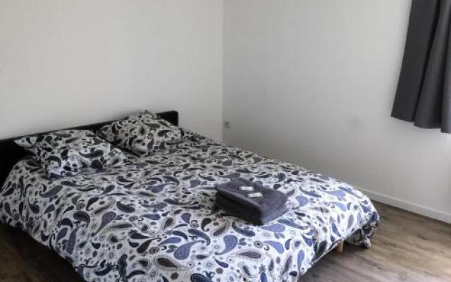 Maison neuve au pied des vignes