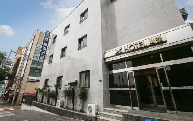Cl Hotel