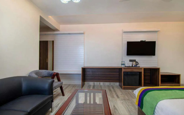 Treebo Expo Mart Inn Greater Noida