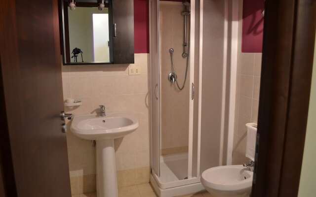 Furnished Studio Flat in Residence