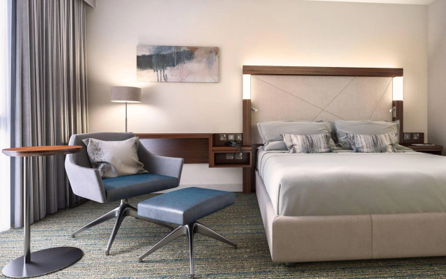 Courtyard by Marriott London City Airport