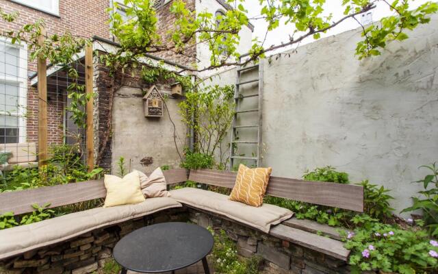 Lovely and charming guesthouse near city center, close to Rotterdam