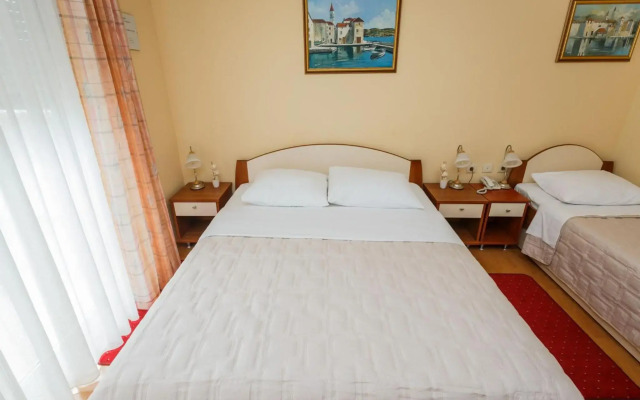 Hotel Adria