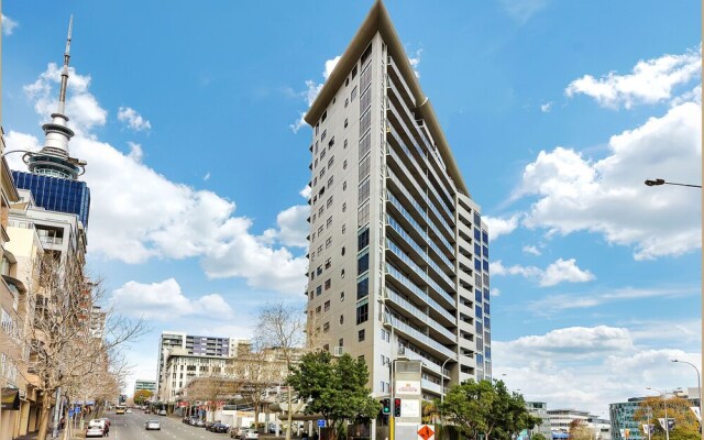 QV CBD 2 Bedroom with Wifi Parking - 972