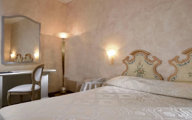 Venice Roulette Hotel 4*