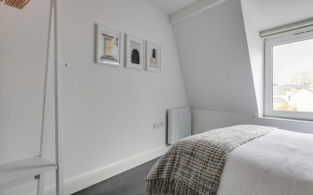 Beautiful Chelmsford Apartment - Free Parking