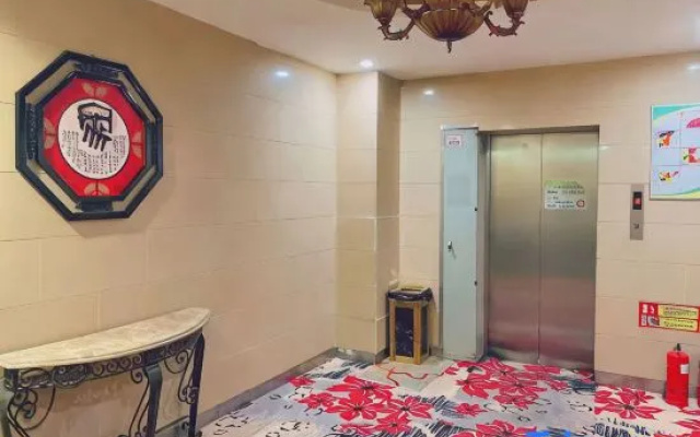 Urumqi Xinzhongtian Business Inn (Xinjiang Transportation Vocational and Technical University) – Hotel Rooms – Urumqi