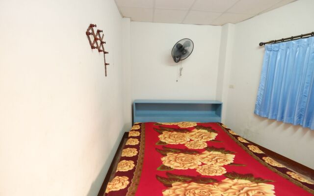 Leo Park Guest House