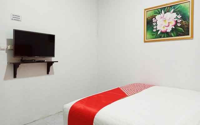Super OYO 1377 Os Residence