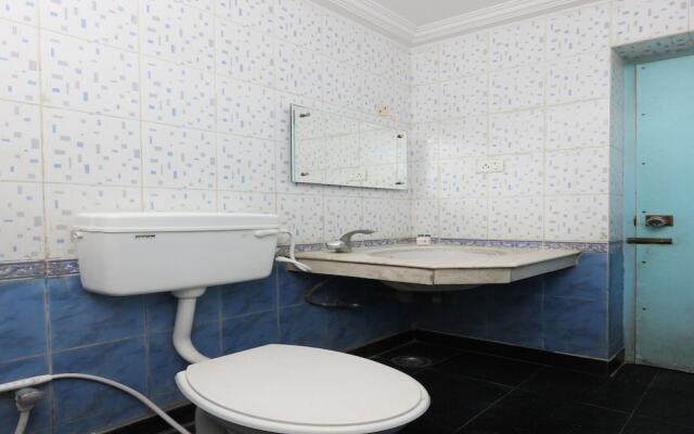 Oyo 15097 Hotel Sathyam