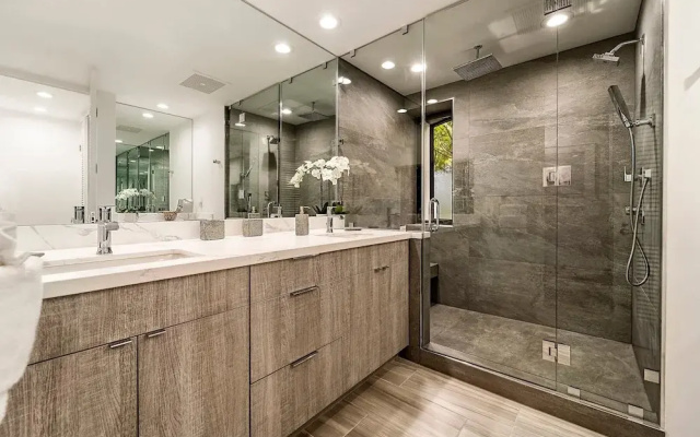Beautifully Remodeled - Concierge Included - Spectacular View - Vrkcv
