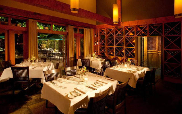 Willows Lodge