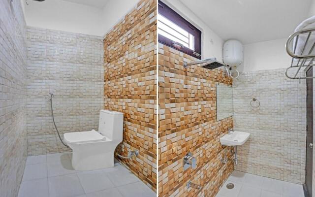 Collection O 93556 Hotel Citi Star