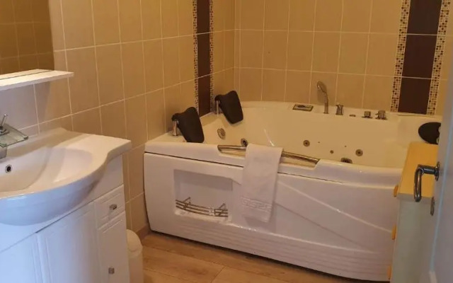 Appartement 4 chambres Sur la Cave