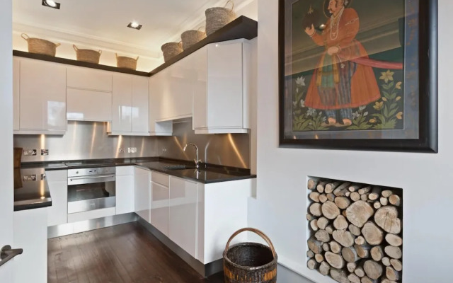 Stylish 2 bed Apartment in Cadogan Square