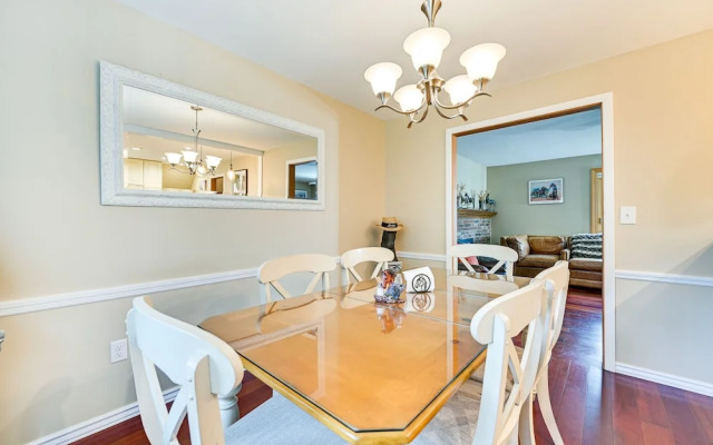 Saratoga Springs Home Near Skidmore College!