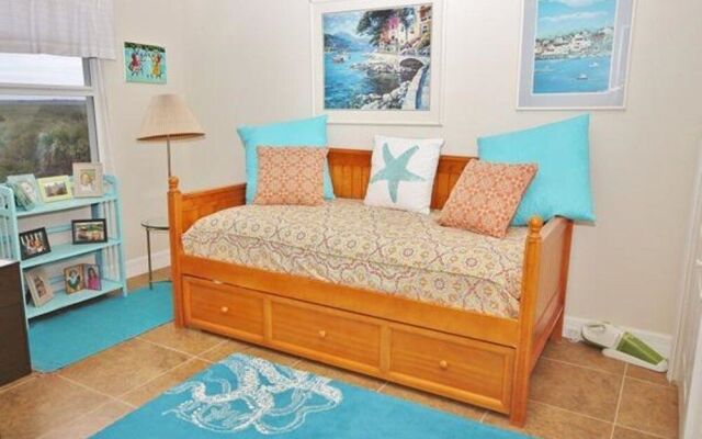 Oceanwalk 18-407 Apartment 3