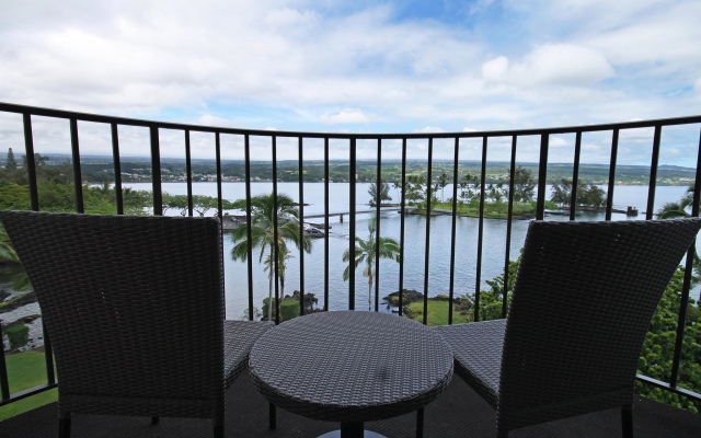 Castle Hilo Hawaiian Hotel