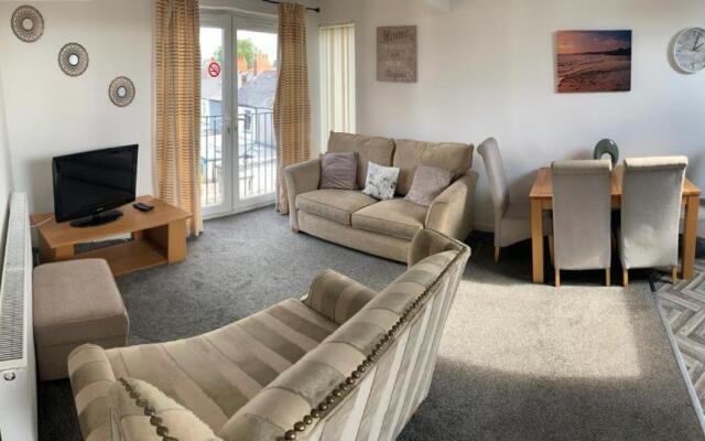 The Elms - Close to City Centre