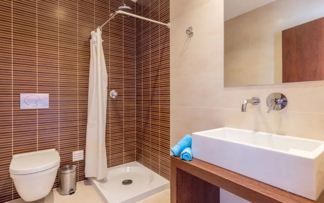 Villas2Go2 Evaristo