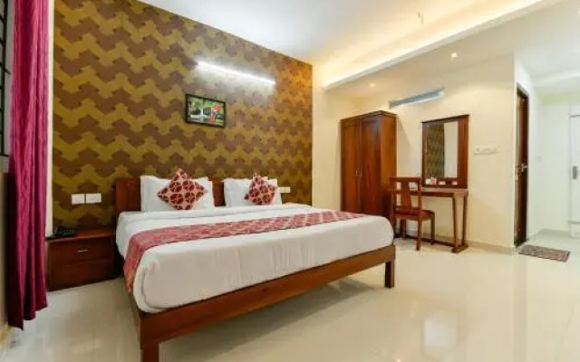 OYO 24373 Hilite Inn