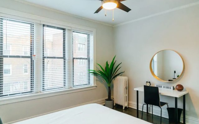 Best Deal 2BR Apt in Lakeview