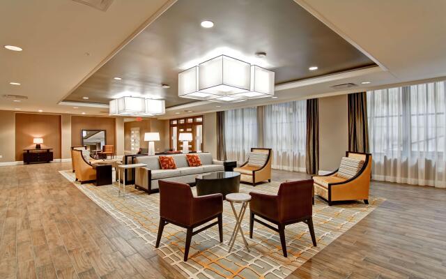 Hampton Inn & Suites Cincinnati-Downtown