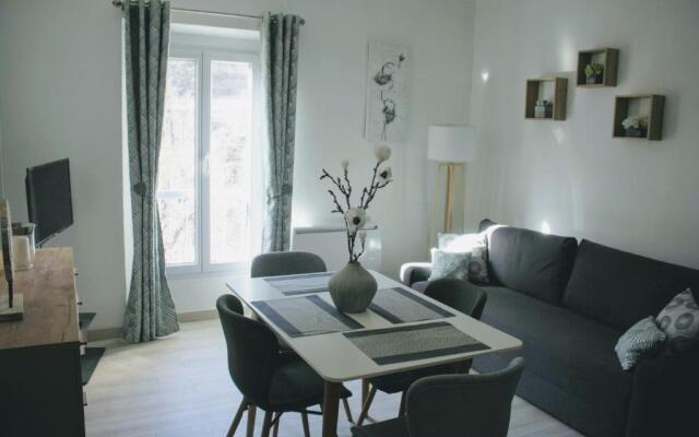 Charmant appartement au cœur des grès d Annot