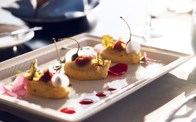 Santo Pure Oia Suites and Villas