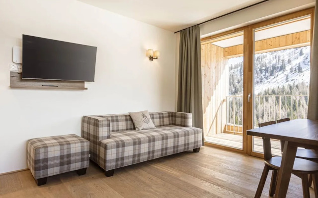 Superior Lodge With Balcony